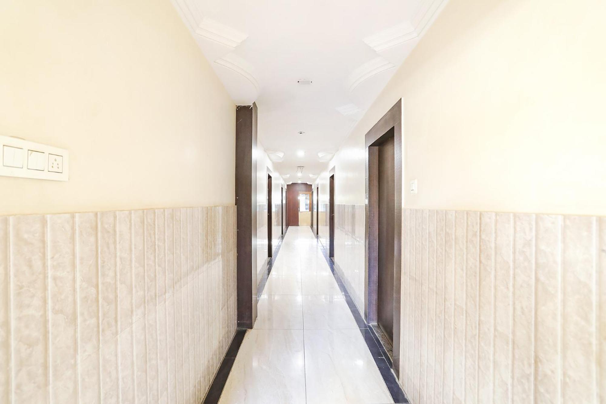 Fabhotel Shirdi Park Inn Екстер'єр фото