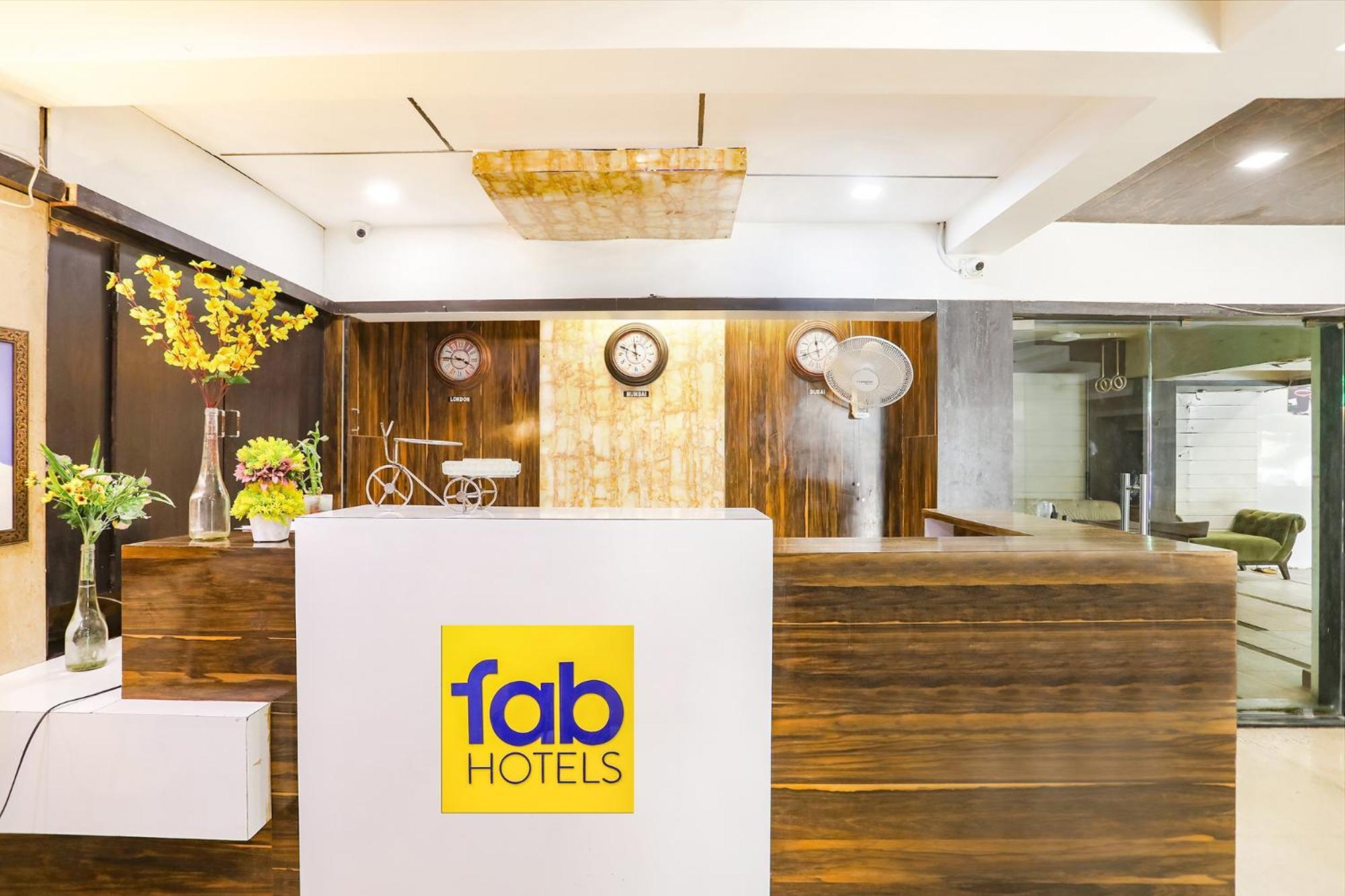 Fabhotel Shirdi Park Inn Екстер'єр фото